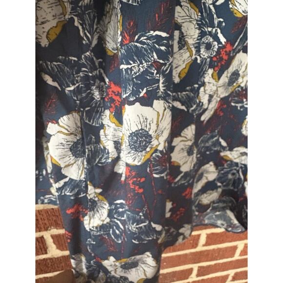 Duluth Trading Wrinkle Fighter Tunic Top Floral Blouse with Pockets Size 2X - Picture 4 of 4